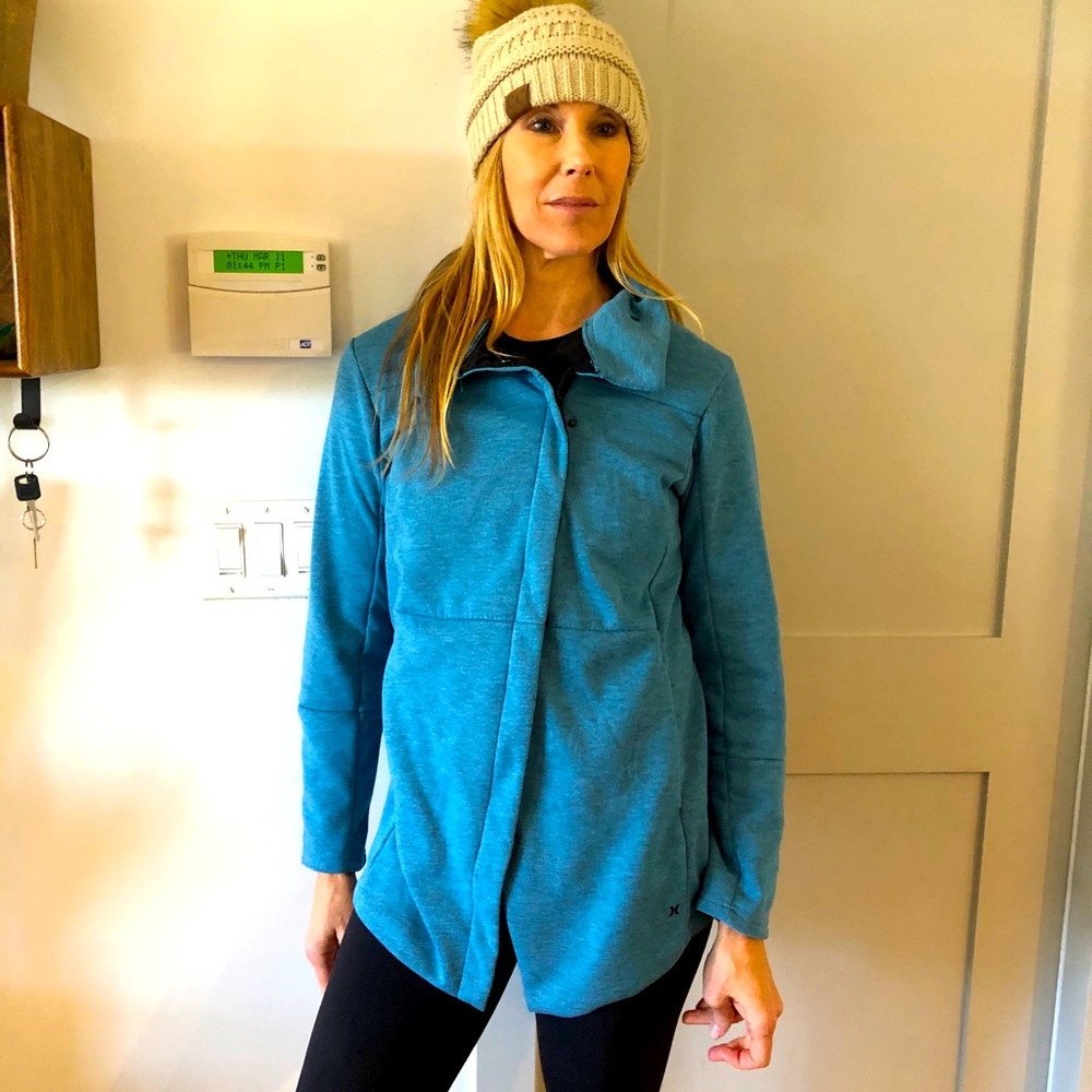 comfy athletic sweatshirt